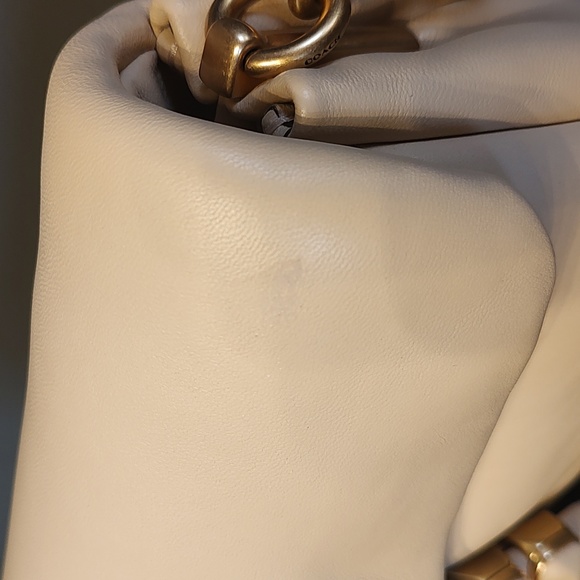 Coach Pillow Yabby 26 ***missing crossbody strap and coach leather tag w/blemish - Picture 13 of 16